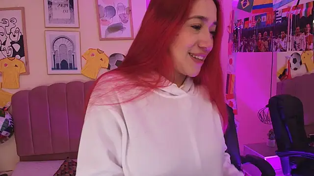 Celestee15  online show from June 18, 11:25 am