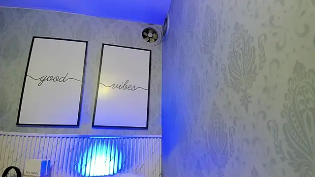 goodgirl22   online show from July 21, 12:57 am