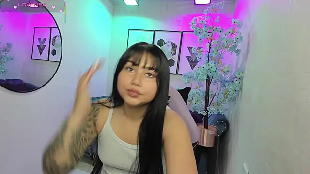 Snapshot of Carolina_cherry chatting on June 26, 12:42 pm Carolina cherry online show from June 26, 12:42 pm