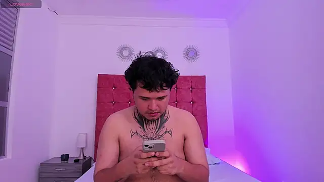 Beele and Evie online show from March 3, 1:50 pm