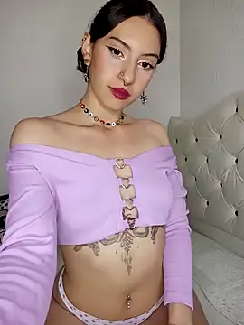 Snapshot of Lia_whitexxx chatting on December 15, 11:20 pm Lia whitexxx online show from December 15, 11:20 pm