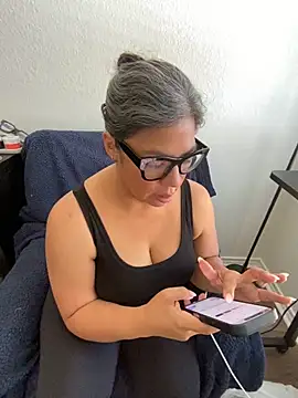 BettyWhispers online show from March 15, 6:25 pm