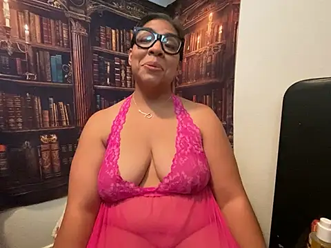 BettyWhispers online show from August 2, 9:24 pm