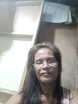 Snapshot of Petite_elise chatting on July 7, 7:40 pm Petite elise online show from July 7, 7:40 pm