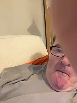 cmrakad63 online show from March 24, 7:46 am