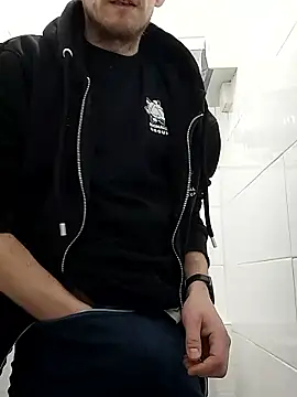 CrookedBunk3527 online show from January 14, 5:24 am