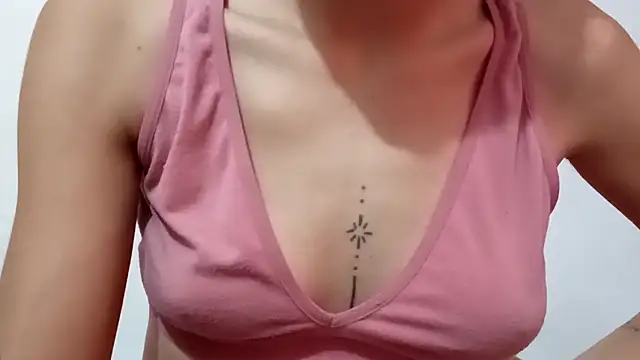 Snapshot of Scarlett_Sk chatting on June 5, 2:34 pm Scarlett Sk online show from June 5, 2:34 pm