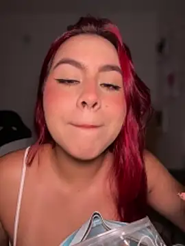 Snapshot of Zarahs_Blare1 chatting on March 28, 12:10 am Zarahs Blare1 online show from March 28, 12:10 am