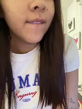 Snapshot of Zarahs_Blare1 chatting on June 10, 1:17 am Zarahs Blare1 online show from June 10, 1:17 am