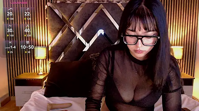 Amy channel online show from May 11, 1:39 pm
