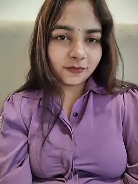 Himani 0122 online show from June 30, 1:45 pm