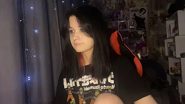 Absent Fairy online show from April 29, 6:03 pm