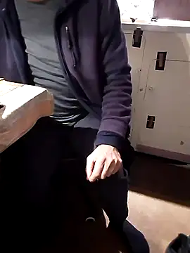 Quebec46 online show from January 12, 7:08 pm