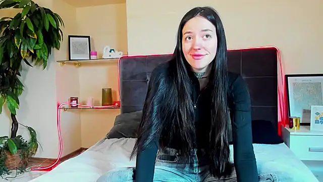 AdrianaCult online show from February 11, 6:29 am