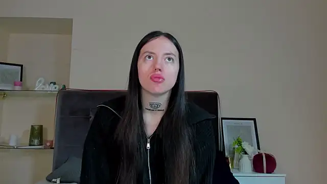 AdrianaCult online show from March 9, 6:06 am