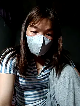 May-Ne online show from February 26, 1:32 pm