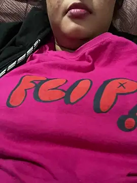 Snapshot of Kajal_kumariiii chatting on December 15, 10:41 am Kajal kumariiii online show from December 15, 10:41 am