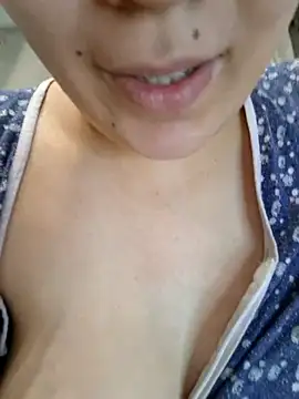 Emilyhomegirl1 online show from January 13, 3:06 pm