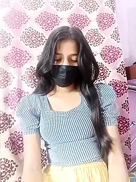 Snapshot of Naina-19 chatting on December 16, 6:29 am Naina-19 online show from December 16, 6:29 am