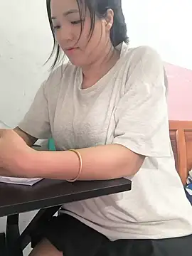 Sisilaydy 01 online show from June 27, 3:39 pm