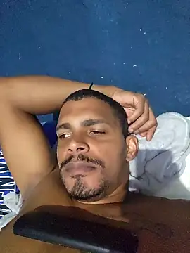 marreta240675 online show from April 6, 6:42 pm