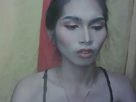 Snapshot of SkinnyBigMonsterCock chatting on December 20, 11:50 am SkinnyBigMonsterCock online show from December 20, 11:50 am