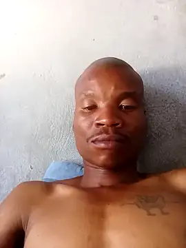 Snapshot of thabisozxz chatting on January 18, 11:47 am thabisozxz online show from January 18, 11:47 am