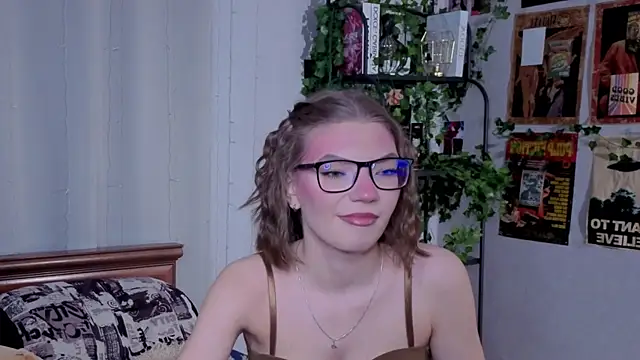 JeaneneWoltz online show from January 18, 9:13 am