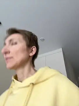 Sensual Flower online show from February 5, 6:29 am