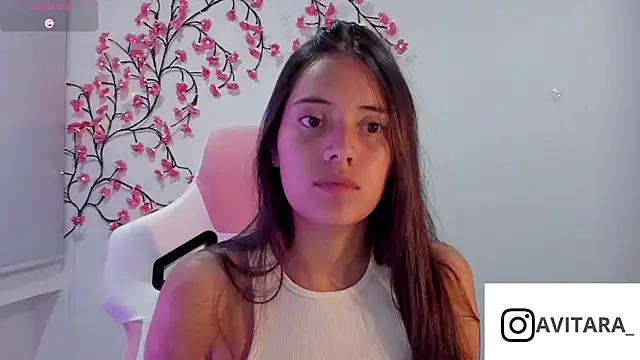 vanesita  online show from May 14, 1:01 am