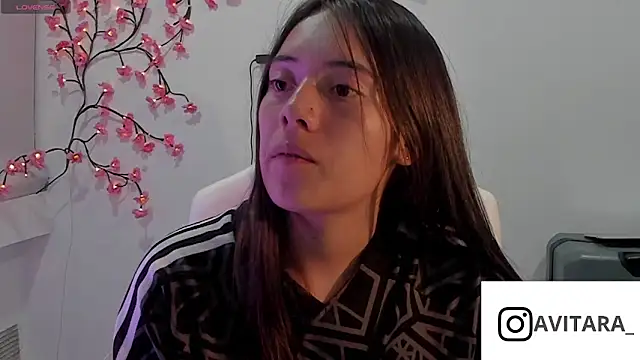 vanesita  online show from June 24, 11:48 pm
