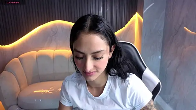 Tifany Tx online show from April 27, 12:36 pm