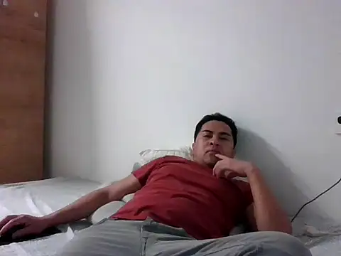 sweetpinoy2027 online show from February 16, 3:08 pm