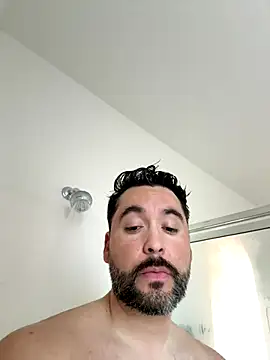 Snapshot of dad_bodforyou chatting on December 15, 7:18 pm dad bodforyou online show from December 15, 7:18 pm