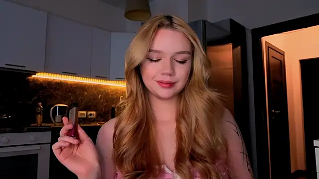 Snapshot of my_liss chatting on January 19, 9:57 am my liss online show from January 19, 9:57 am