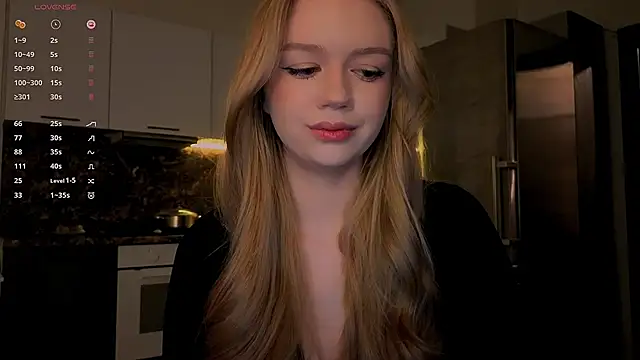 Snapshot of my_liss chatting on February 10, 1:53 am my liss online show from February 10, 1:53 am