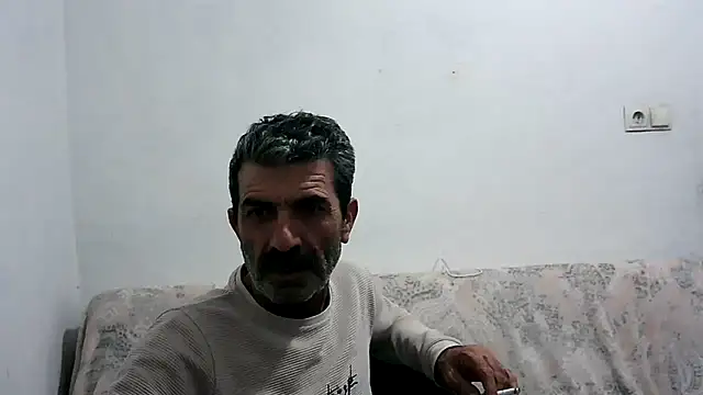 Snapshot of kobra21turki chatting on April 1, 4:37 pm kobra21turki online show from April 1, 4:37 pm