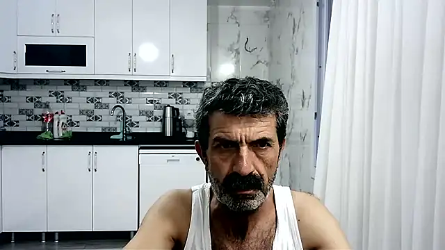 Snapshot of kobra21turki chatting on June 4, 5:08 pm kobra21turki online show from June 4, 5:08 pm