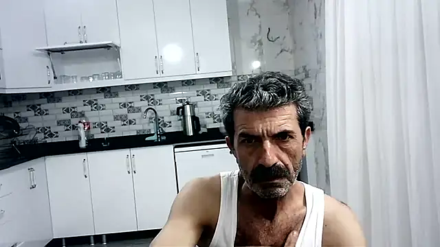 Snapshot of kobra21turki chatting on June 6, 8:57 pm kobra21turki online show from June 6, 8:57 pm