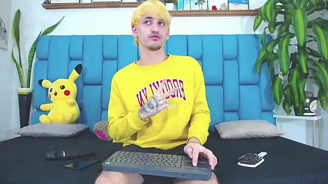 boy Dirty X online show from June 18, 5:19 am
