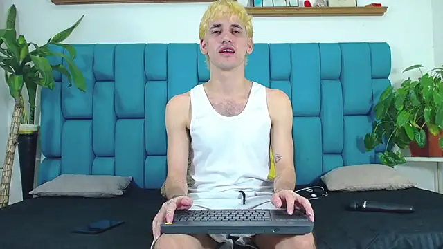 boy Dirty X online show from June 19, 5:23 am