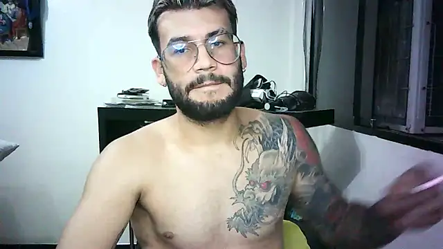 Snapshot of thedragonboyxxx chatting on April 2, 4:10 am thedragonboyxxx online show from April 2, 4:10 am