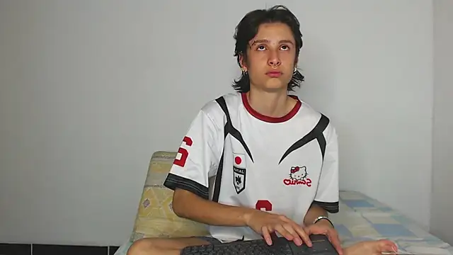 cirosky elchicopolla online show from February 11, 3:44 am