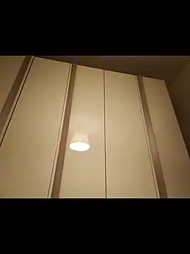 Durdllo90 online show from February 28, 7:15 pm