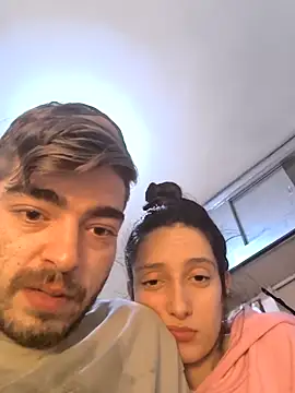 Snapshot of parejitajovene chatting on December 16, 5:56 am parejitajovene online show from December 16, 5:56 am