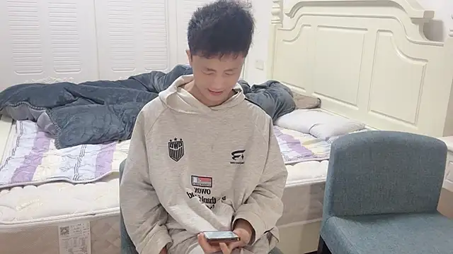 Snapshot of hexiangzb chatting on December 16, 11:48 am hexiangzb online show from December 16, 11:48 am