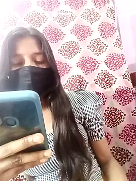 Snapshot of Naina-new chatting on December 16, 9:03 am Naina-new online show from December 16, 9:03 am