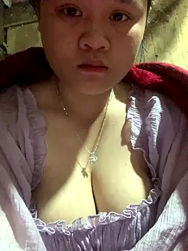 Snapshot of Thanhhuyen001 chatting on December 17, 2:28 am Thanhhuyen001 online show from December 17, 2:28 am