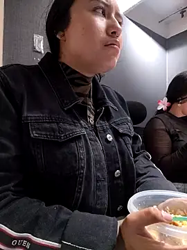 Venuz Rivers  online show from December 18, 1:17 pm