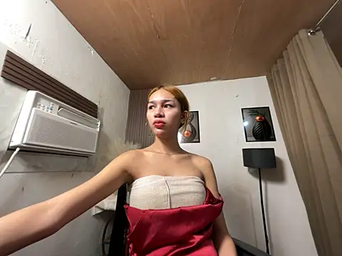 CelinaWintour online show from June 9, 1:56 pm